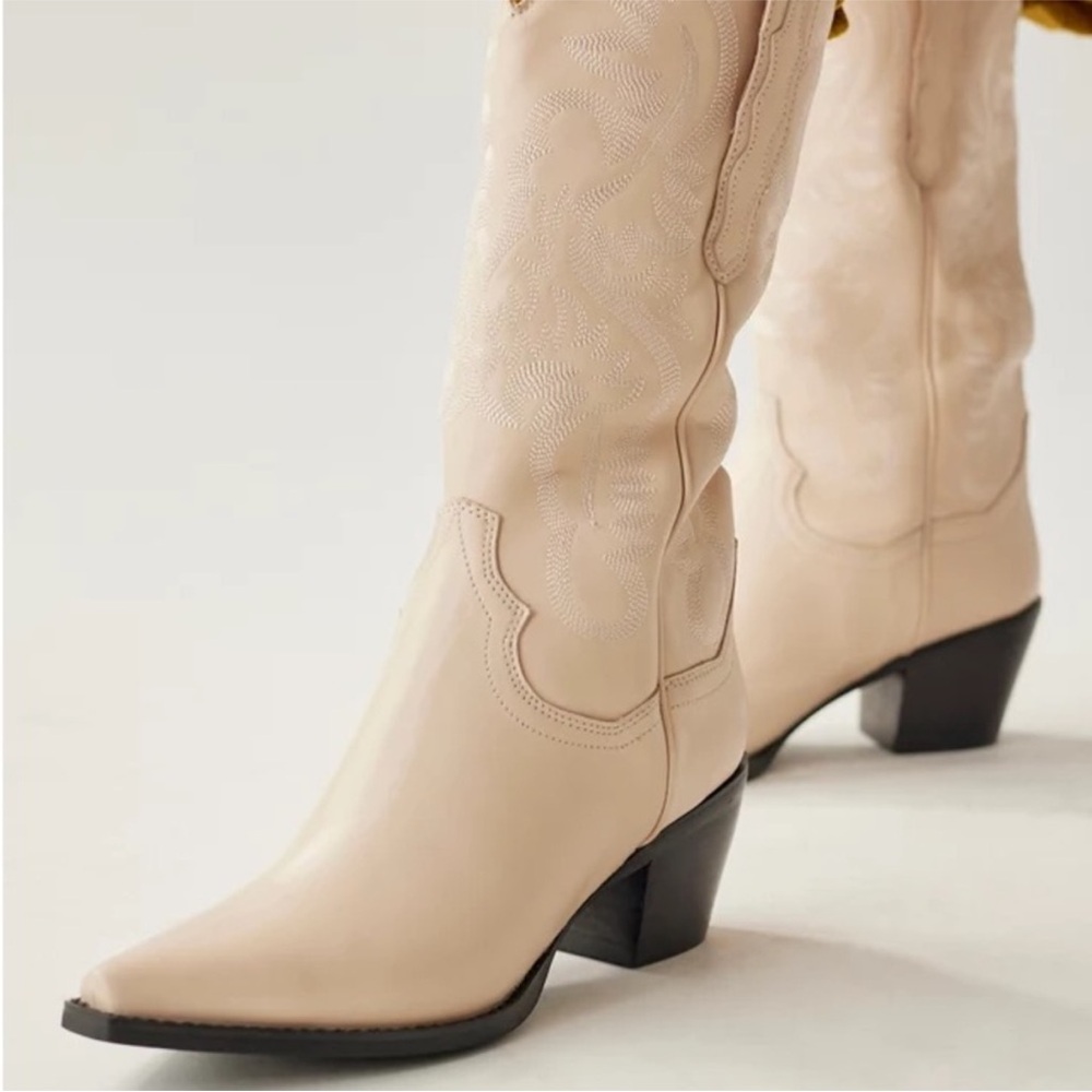 Jeffrey Campbell Cream Heeled Boots - Picture 3 of 11